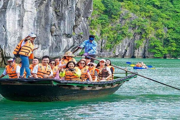 Athena Cruise Halong Bay: Complete Travel Guide